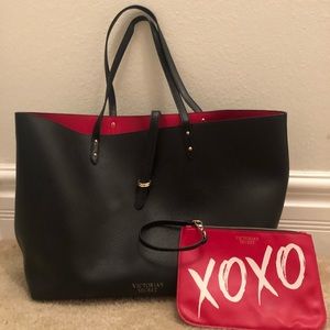 Victoria’s Secret Beach Tote and Wristlet